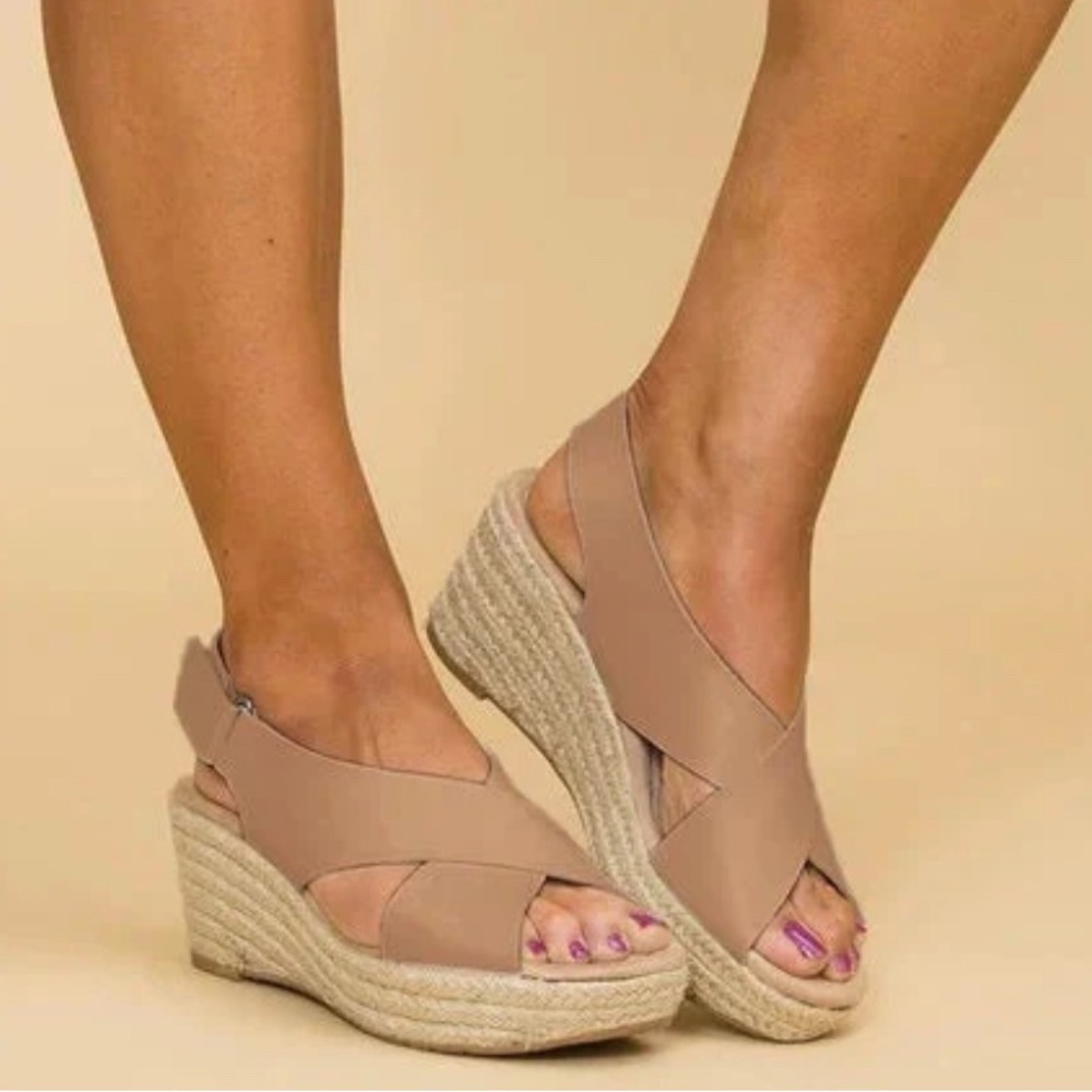STELLA - LIGHTWEIGHT SUMMER SANDALS NEW